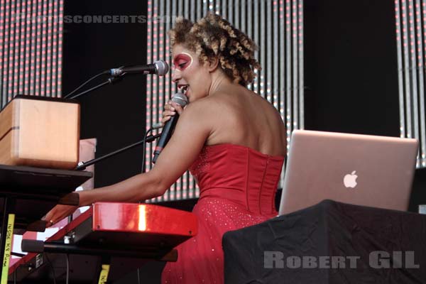 MARTINA TOPLEY BIRD - 2010-07-04 - BELFORT - Presqu'ile du Malsaucy - Martina Gillian Topley-Bird